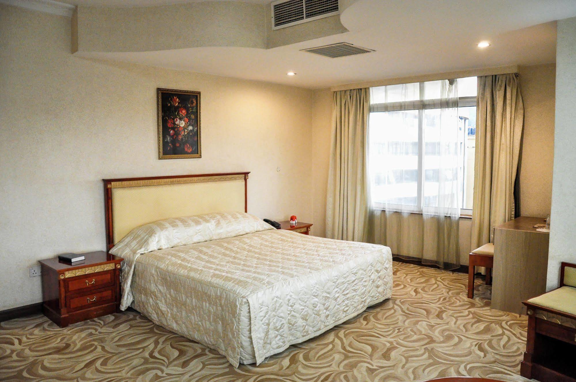 City Royal Resort Hotel Kyambogo  Exterior foto